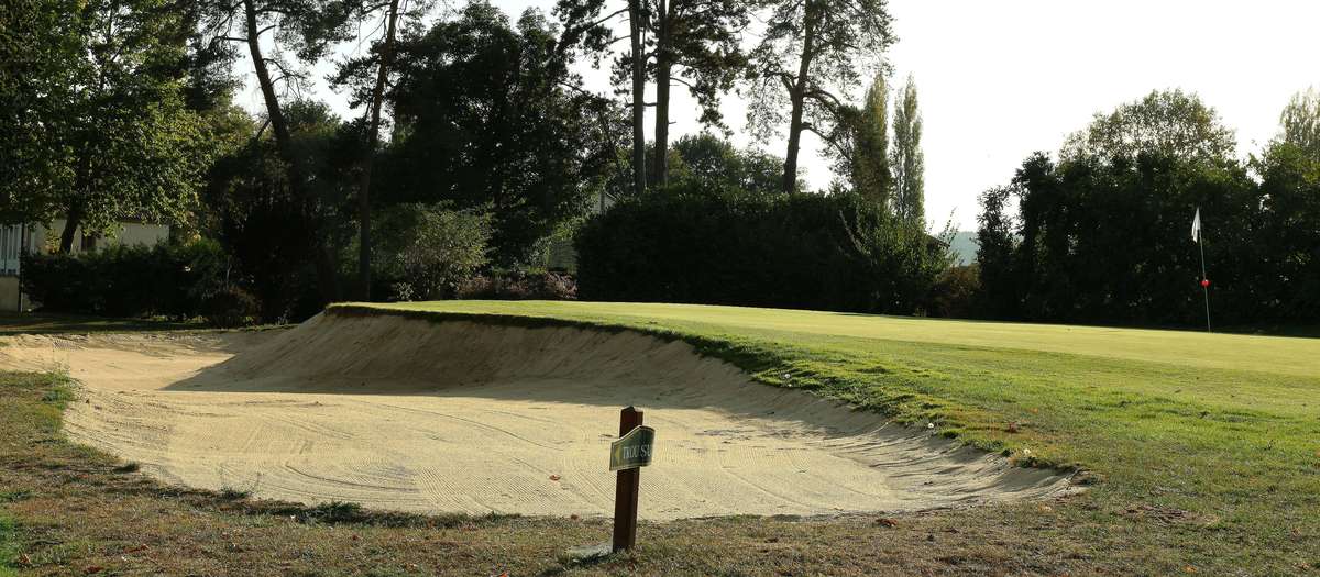 {Golf Club de Périgueux} Les drapeaux de l'école de Golf de Périgueux