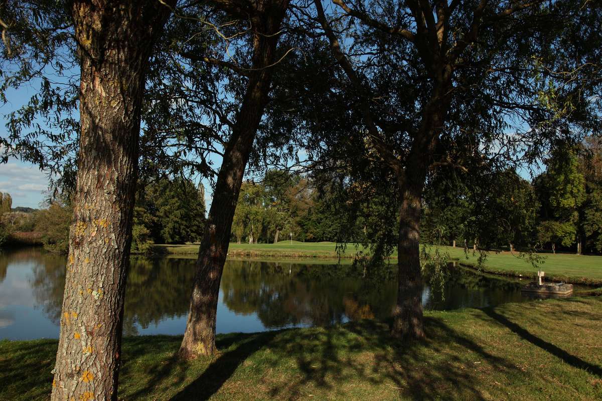 {Golf Club de Périgueux} Groupe découverte 3 à l'école de golf de Périgueux