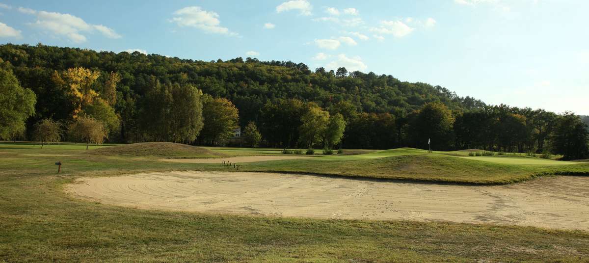 {Golf Club de Périgueux} Les drapeaux de l'école de Golf de Périgueux