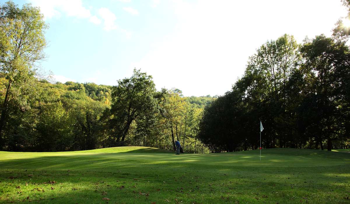 {Golf Club de Périgueux} Les drapeaux de l'école de Golf de Périgueux