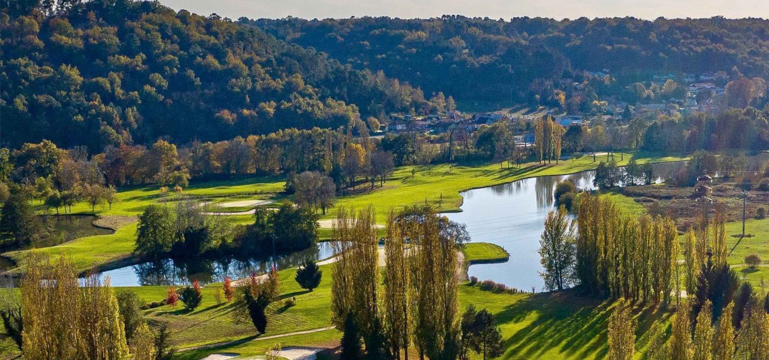 {Golf Club de Périgueux} Bienvenue au Golf Club de Périgueux en Dordogne Périgord